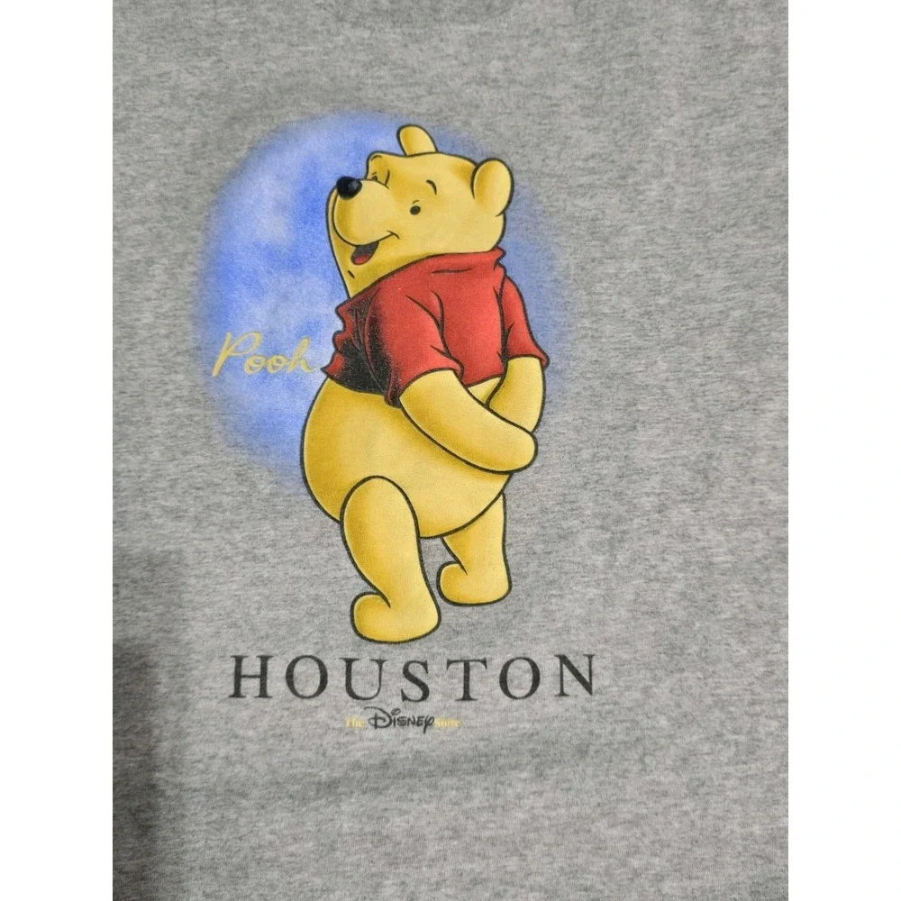 Winnie The Pooh Disney Store Houston T-Shirt size large Gray